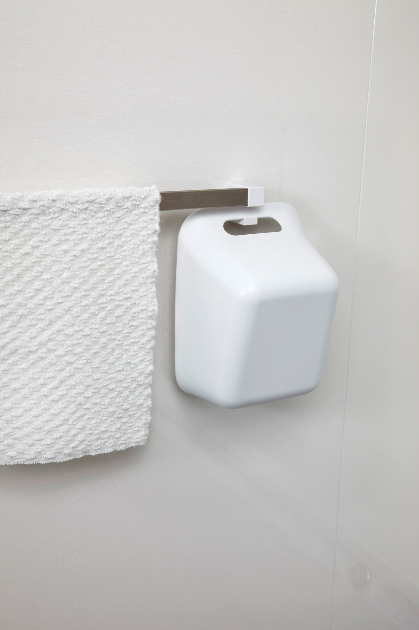 岩谷マテリアル/洗面器 RETTO レットー 湯手おけ スクエア型 日本製